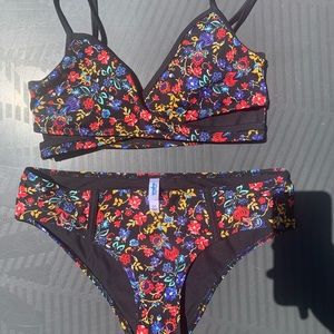 La Vie En Rosé Swim Set
